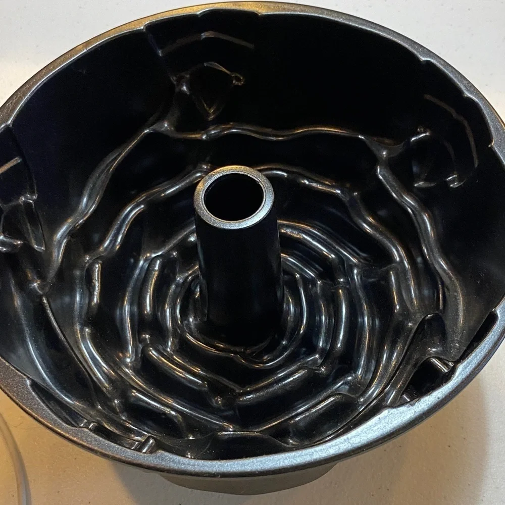 Nordic Ware pro Black heavy Cast Aluminum Bakeware